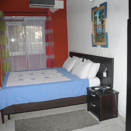Residences Touristhotel Абиджан Екстериор снимка