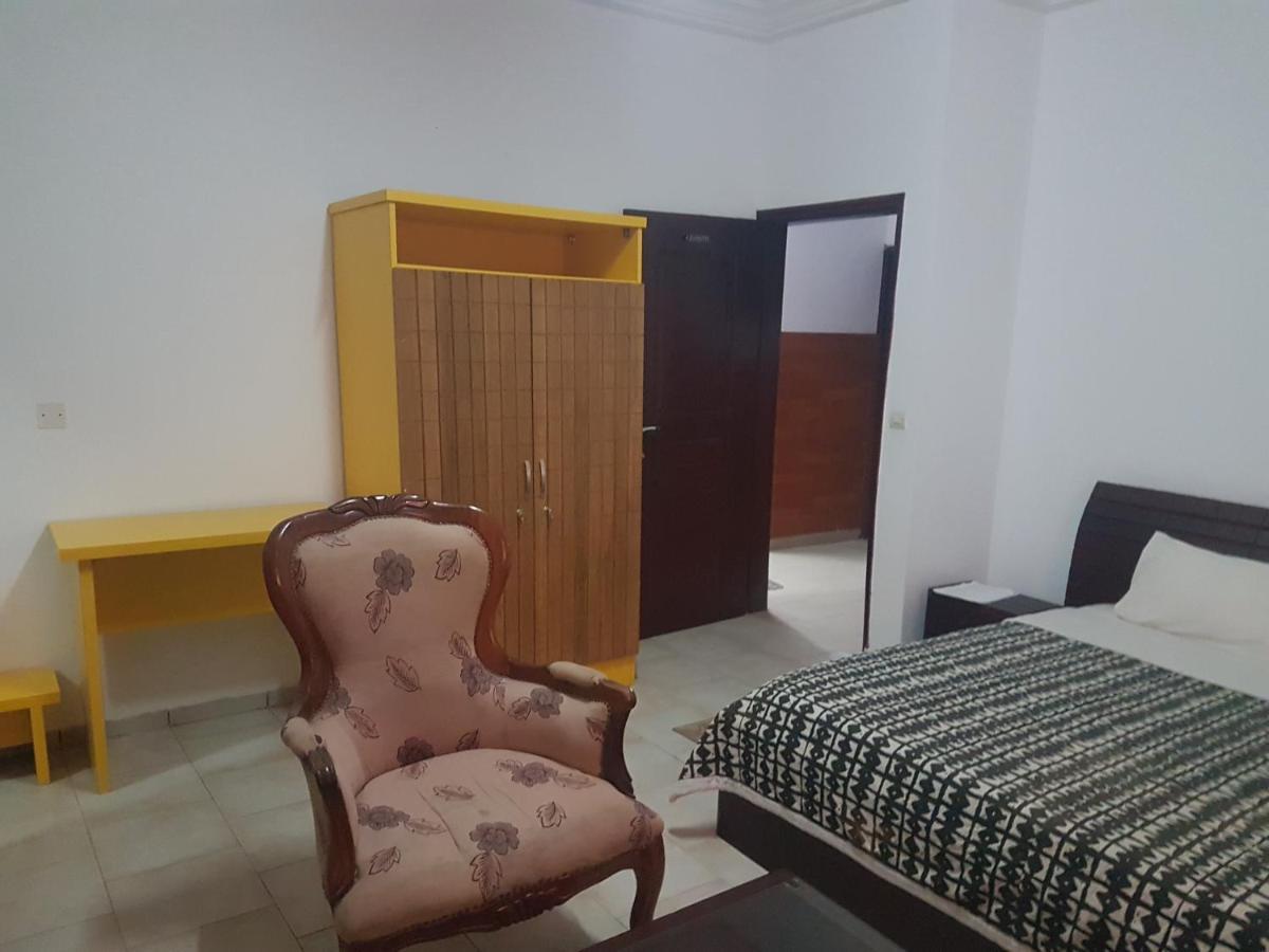 Residences Touristhotel Абиджан Екстериор снимка