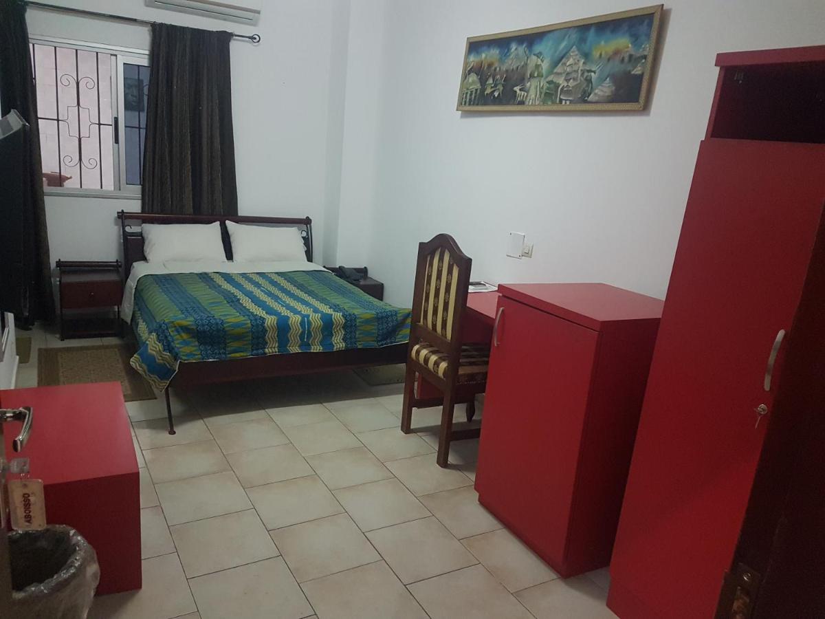 Residences Touristhotel Абиджан Екстериор снимка