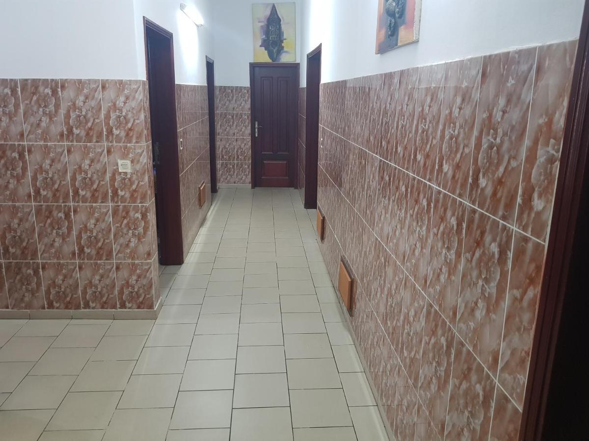Residences Touristhotel Абиджан Екстериор снимка