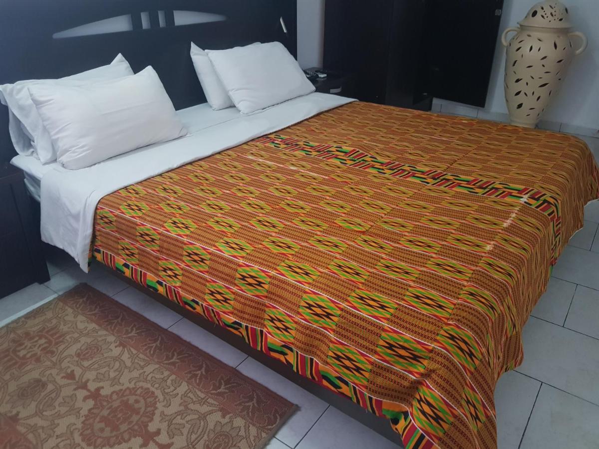 Residences Touristhotel Абиджан Екстериор снимка
