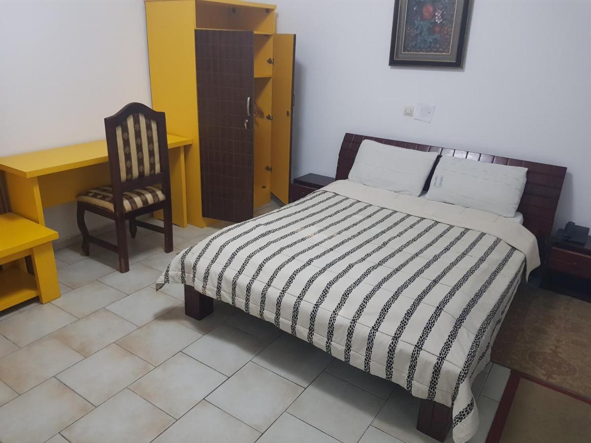Residences Touristhotel Абиджан Екстериор снимка