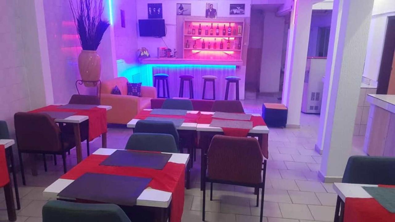 Residences Touristhotel Абиджан Екстериор снимка
