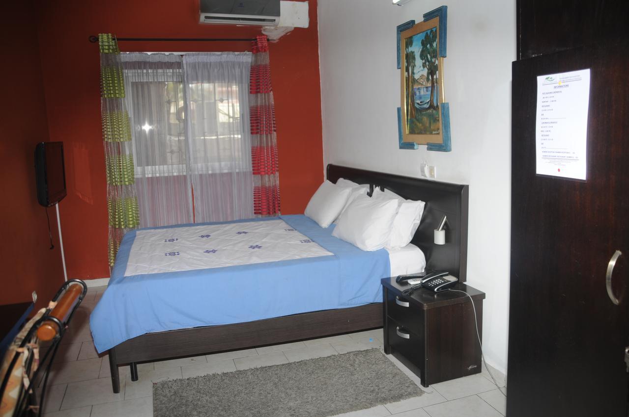 Residences Touristhotel Абиджан Екстериор снимка